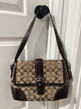 🍎🍎SOLD🍎🍎Coach Signature Canvas Brown Leather Flap Shoulder Bag Crossbody Y2K